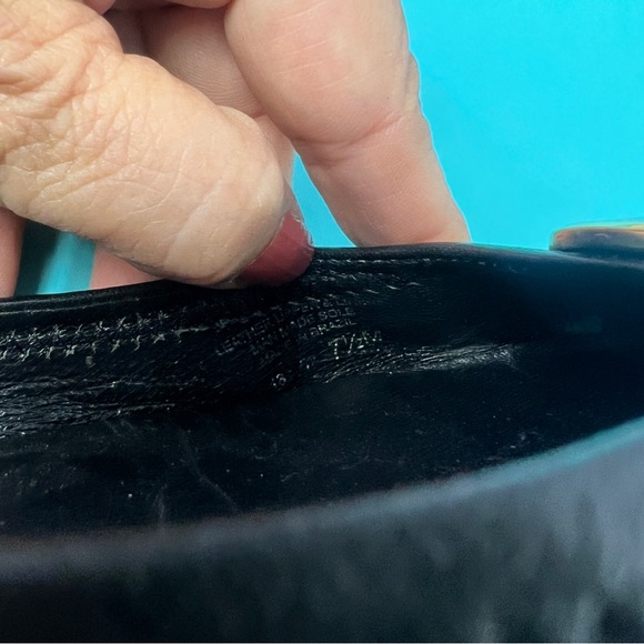 Tory Burch Reva Black Leather Ballerina Flats Gold Medallion Women's Size 7.5M - Picture 11 of 11